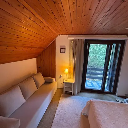 Nagyi Nyaralója Сasa de vacaciones *