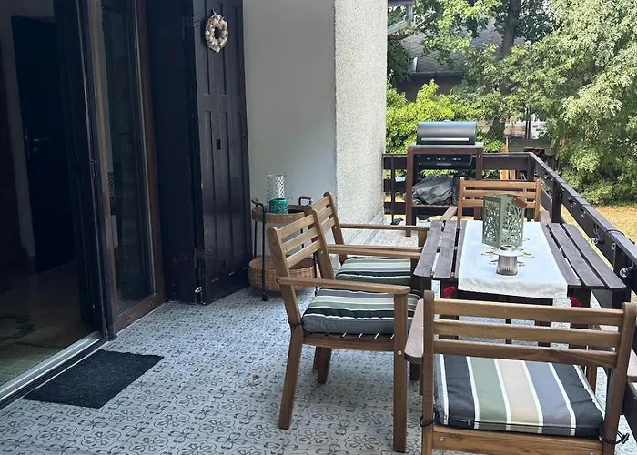 Nagyi Nyaraloja - Vizparti *