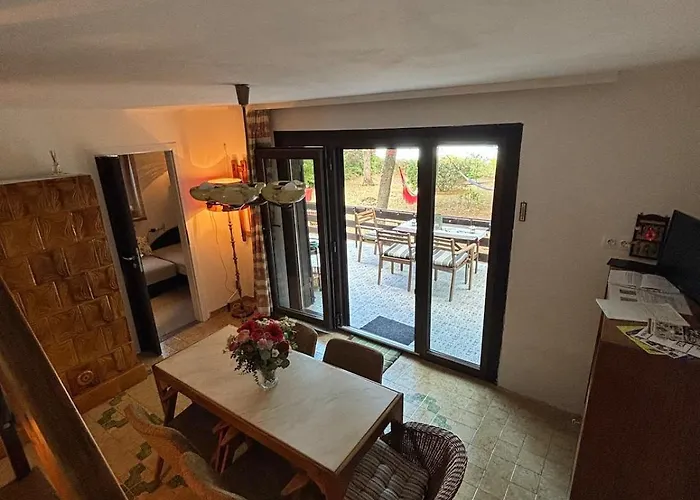 Nagyi Nyaraloja - Vizparti בית נופש